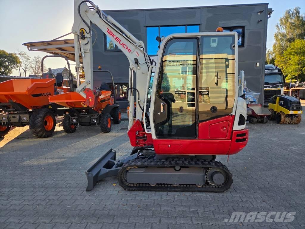 Takeuchi TB230 + HS03 小型挖掘机