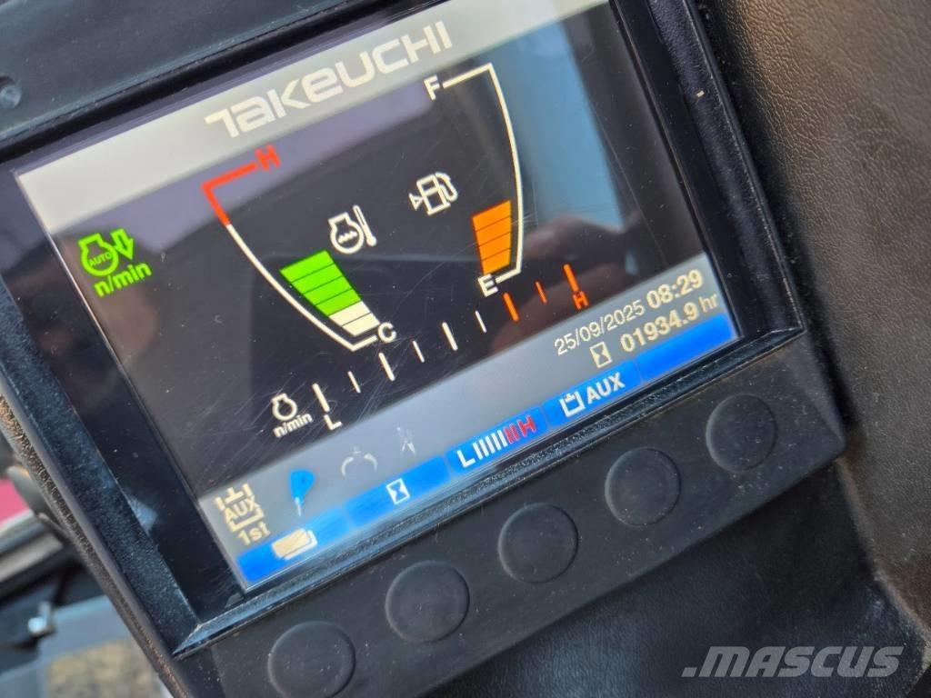 Takeuchi TB230 + HS03 小型挖掘机