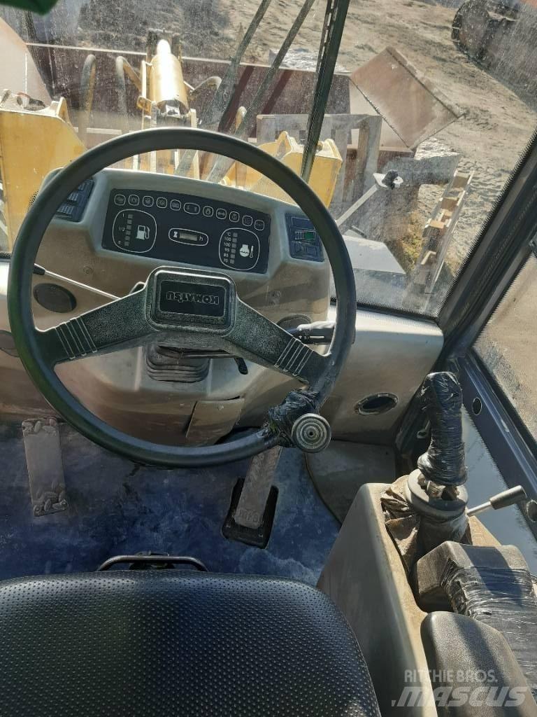 Komatsu WA95-3 轮式装载机