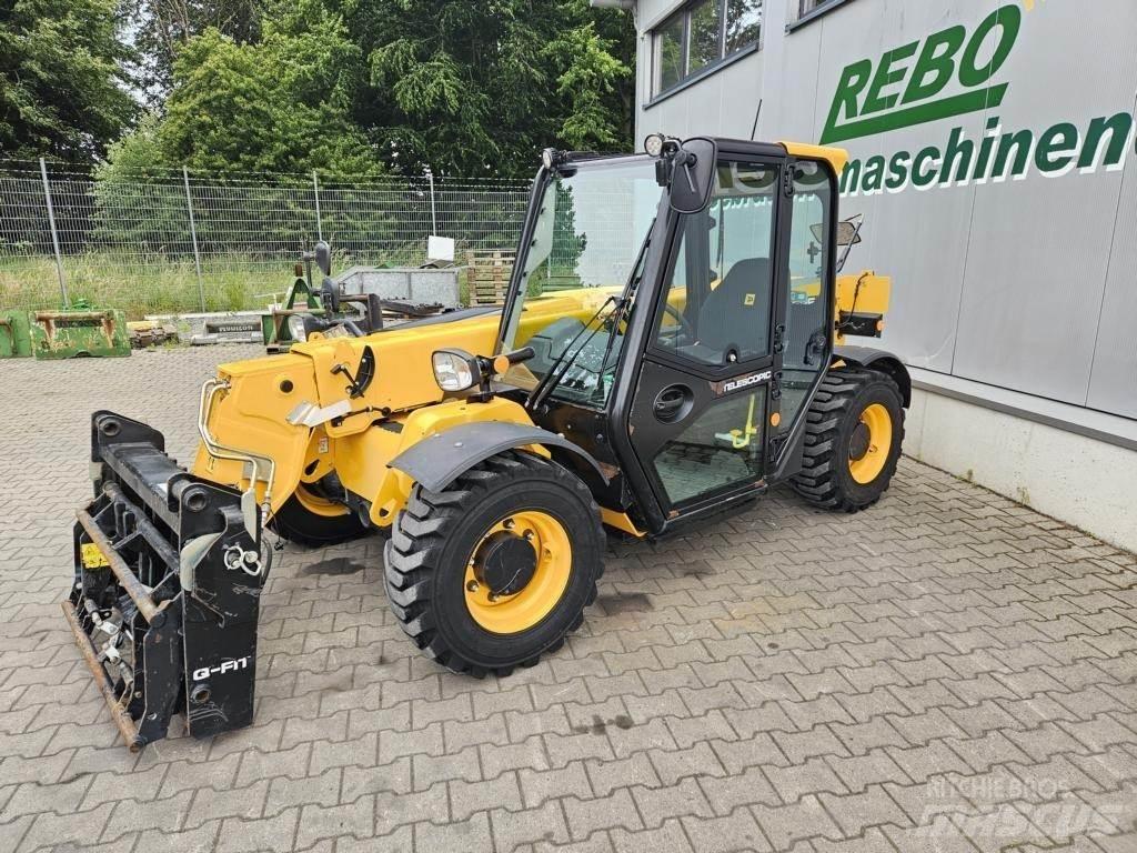 JCB 525-60 伸缩臂叉装车|叉装车