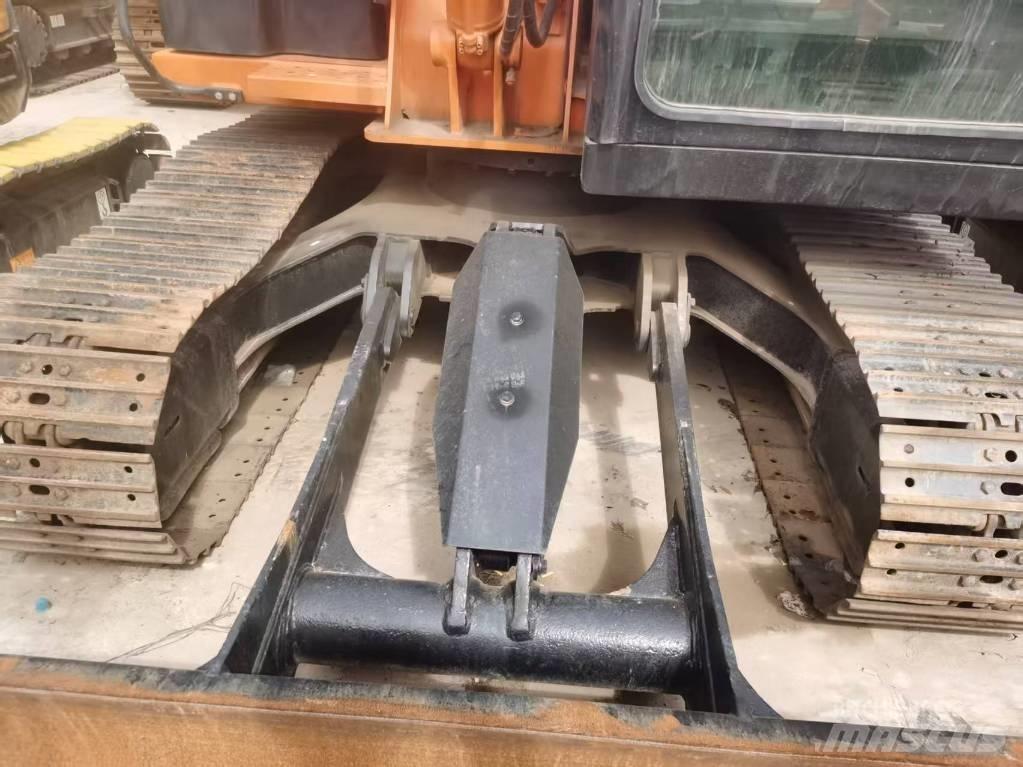 Hitachi ZX 70 小型挖掘机