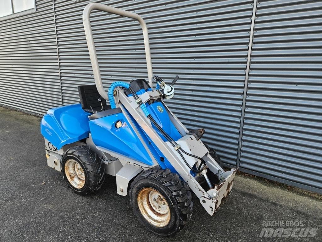 Multione s20d 小型装载机