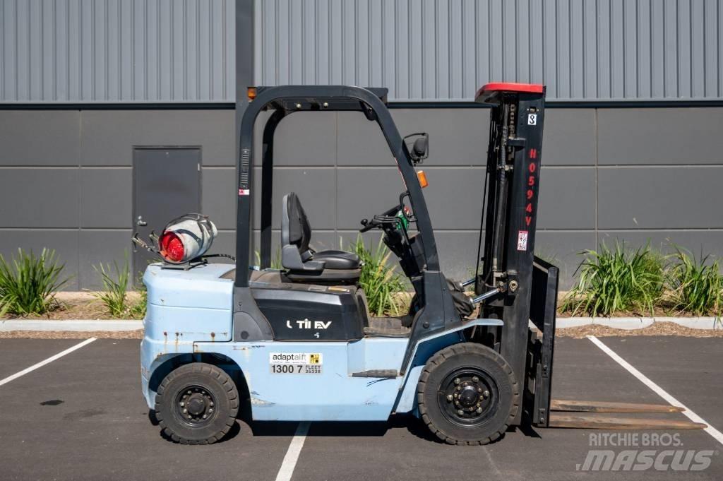Utilev UT25P 天然气叉车