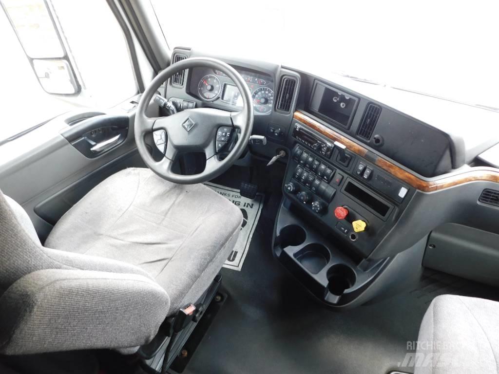 International LT 625 牵引车