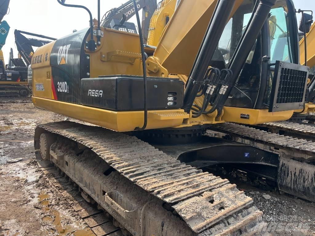CAT 320 D 履带挖掘机