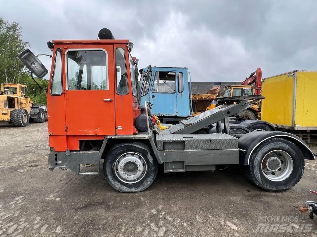 Bollnäs BT25T 码头牵引车