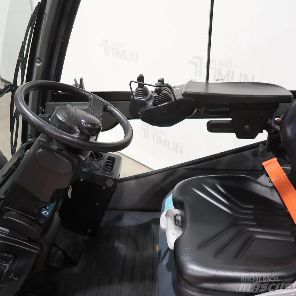 Toyota 02-8FGF25 天然气叉车
