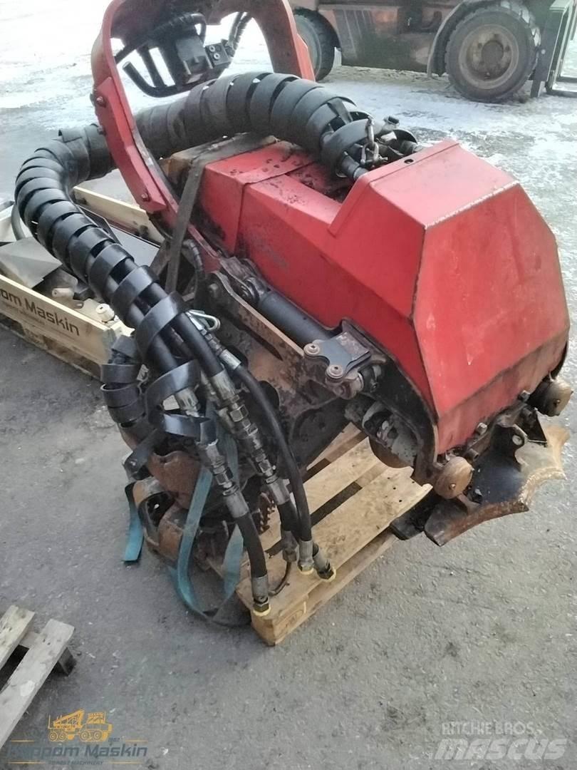 Komatsu C93 收割机机箱