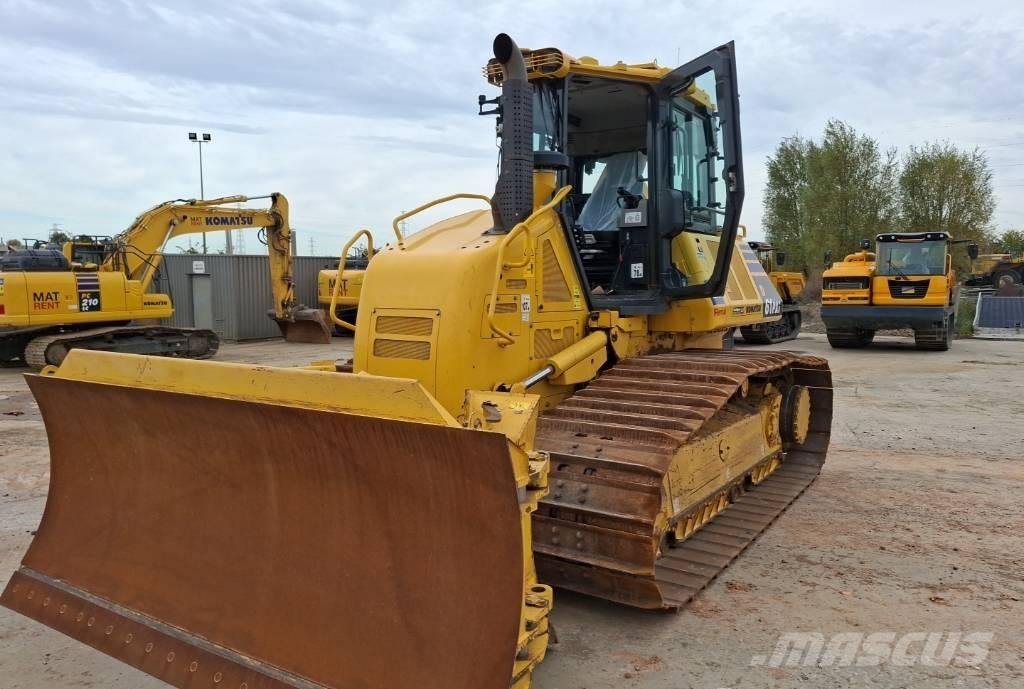 Komatsu D61PXI-24E0 履带式推土机