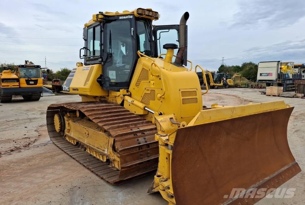 Komatsu D61PXI-24E0 履带式推土机