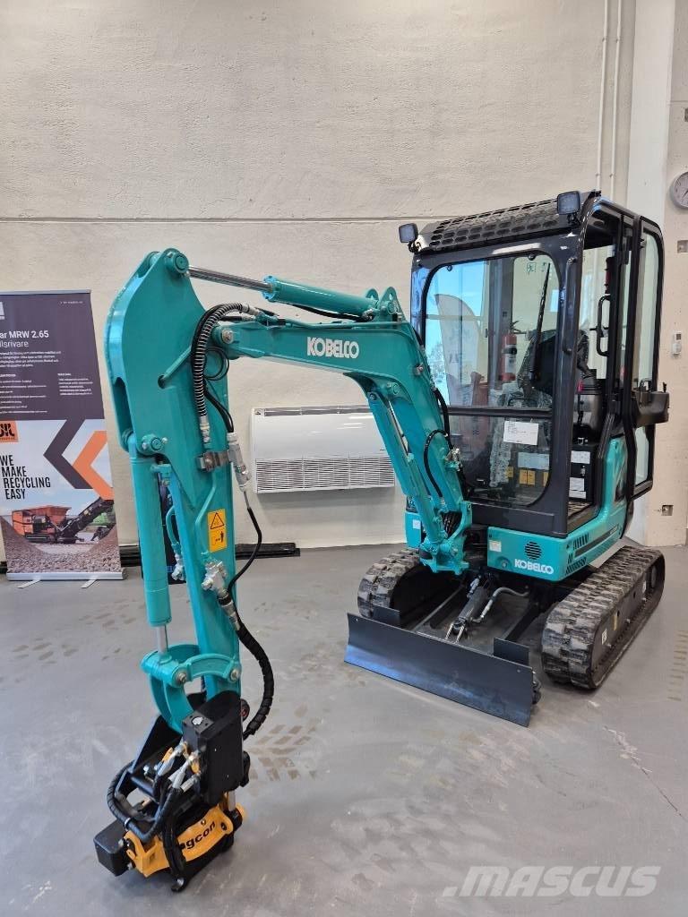 Kobelco SK 17 SR-3E 小型挖掘机
