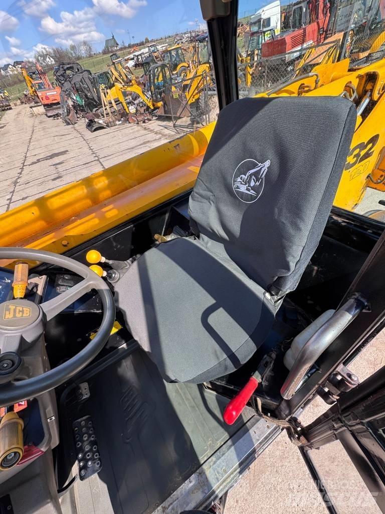 JCB 532-120 伸缩臂叉装车|叉装车