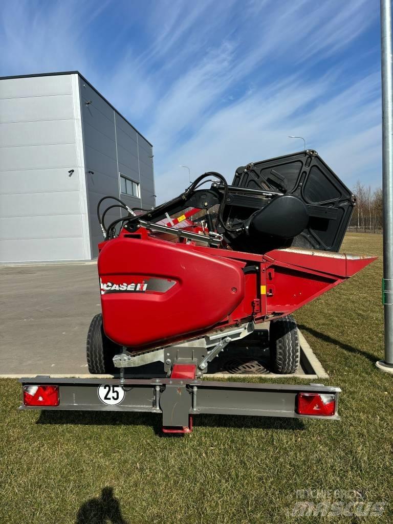 Case IH 8250 联合收割机