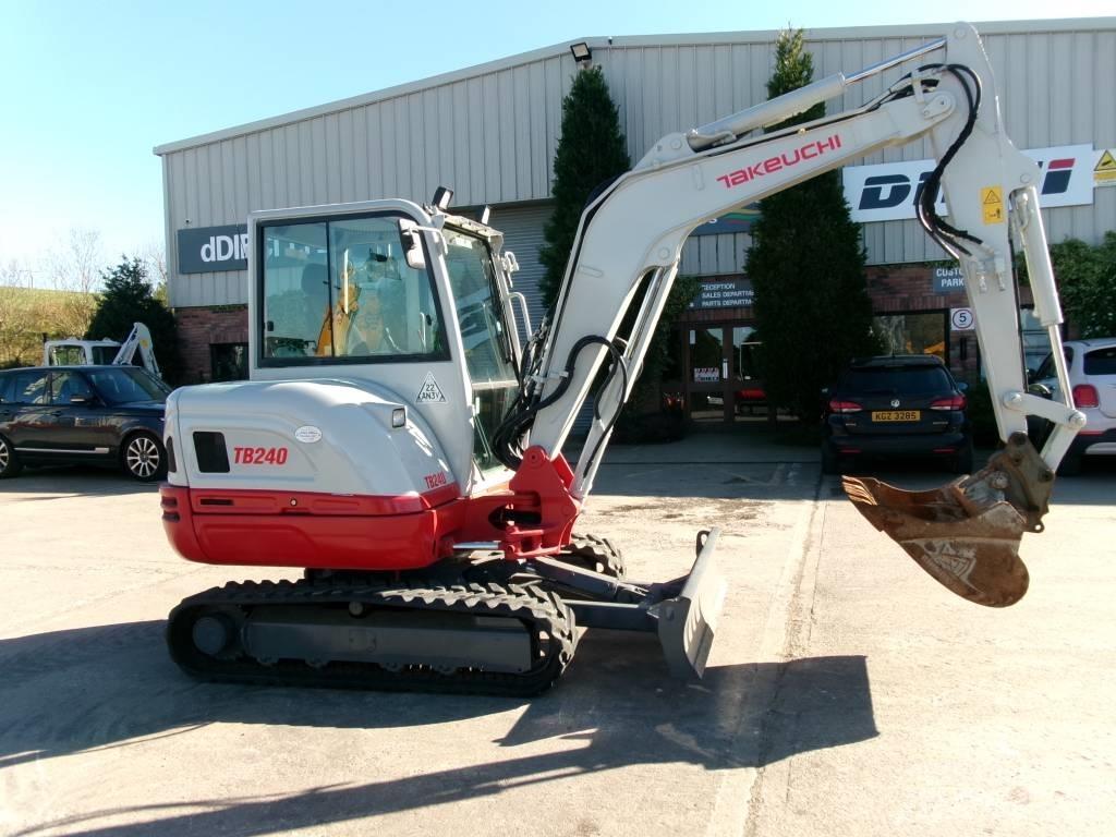 Takeuchi TB 240 小型挖掘机