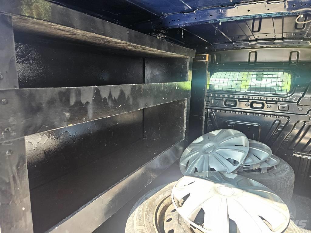 Ford Transit Connect 大型面包车