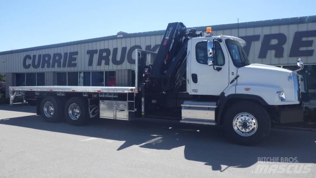 Freightliner 114 SD 起重车