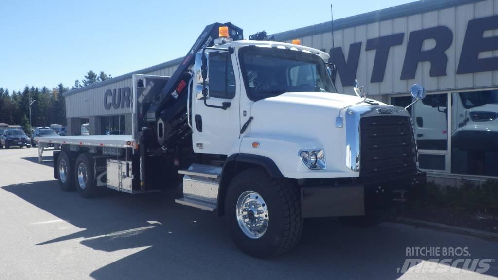 Freightliner 114 SD 起重车