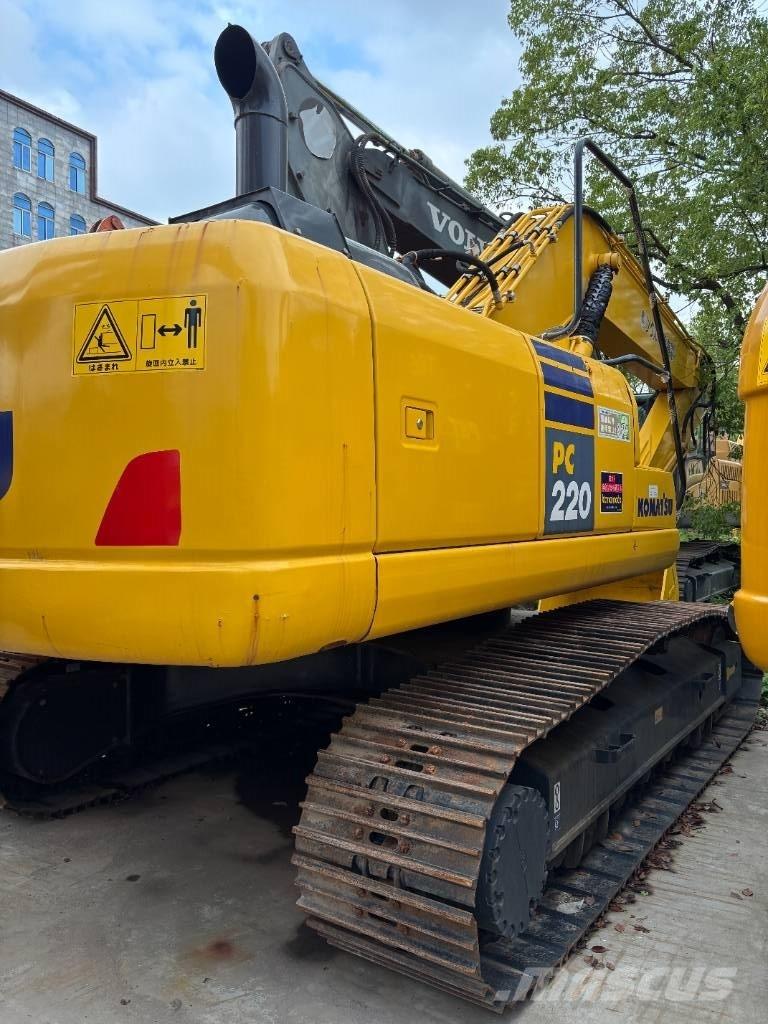 Komatsu PC 220-7 履带挖掘机