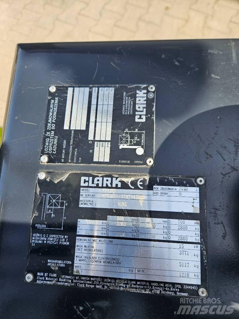 Clark EPX32i 电动叉车