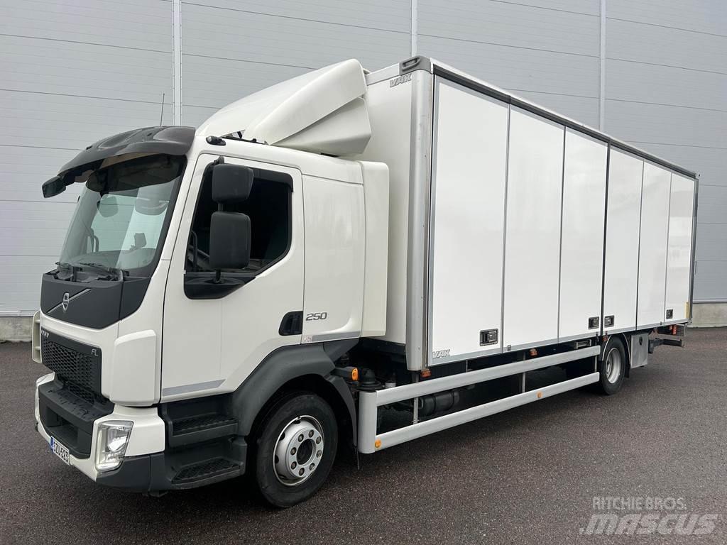 Volvo FL 厢式货车