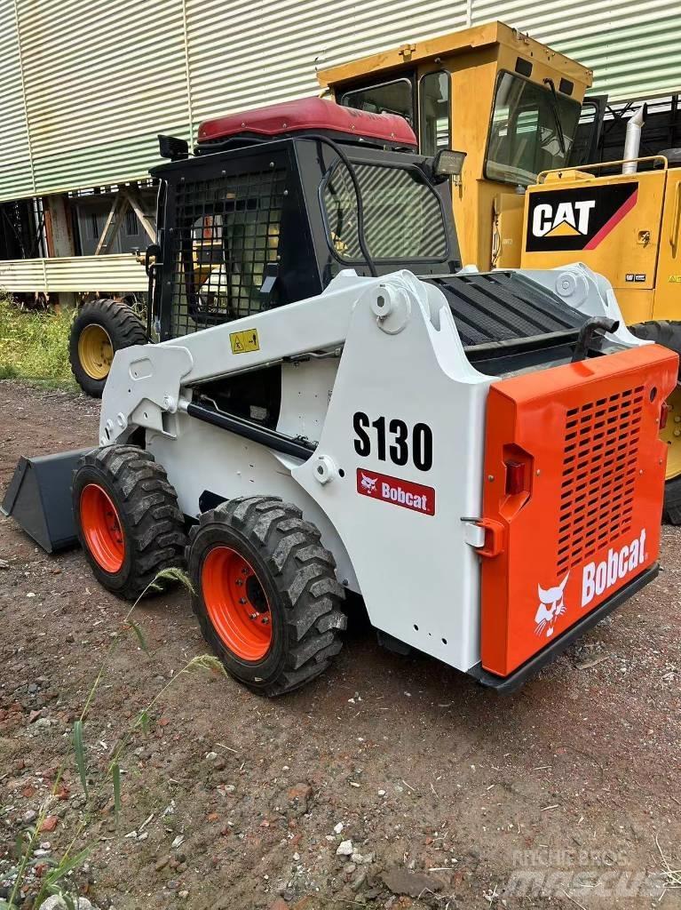Bobcat S 130 滑移装载机