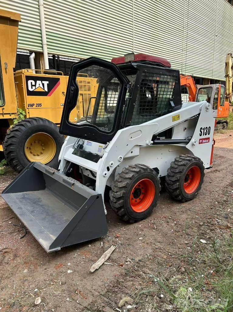 Bobcat S 130 滑移装载机