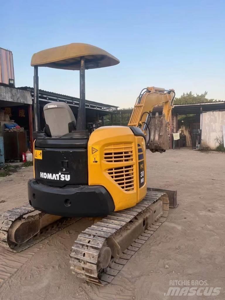 Komatsu PC30 MR 小型挖掘机