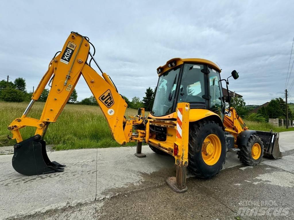 JCB 3CX 反铲装载机