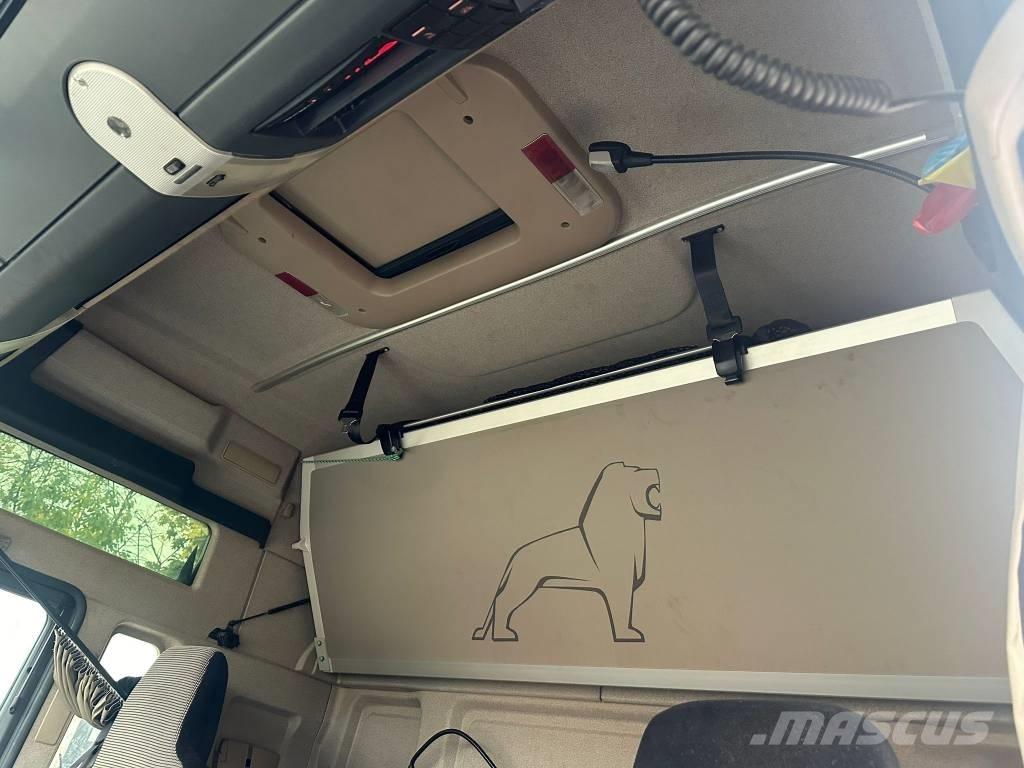 MAN TGX 33.500 林业运输车