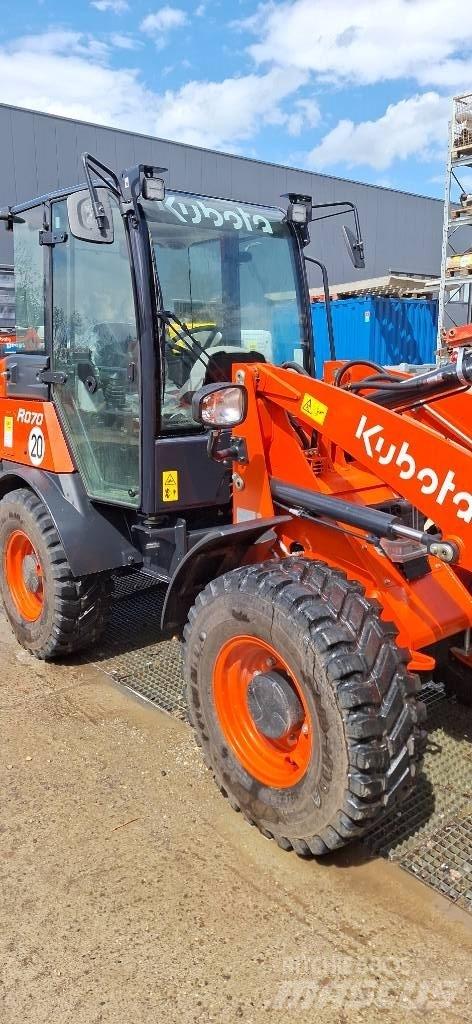Kubota R 070 轮式装载机