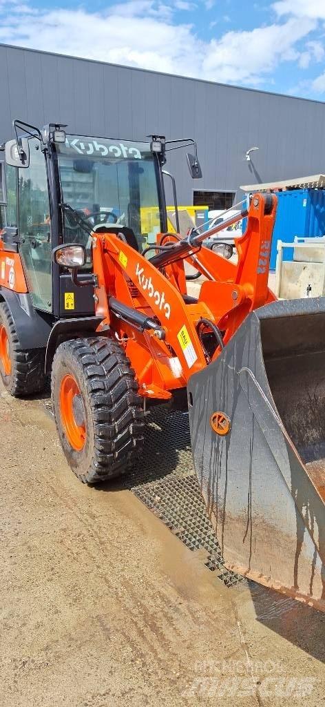 Kubota R 070 轮式装载机