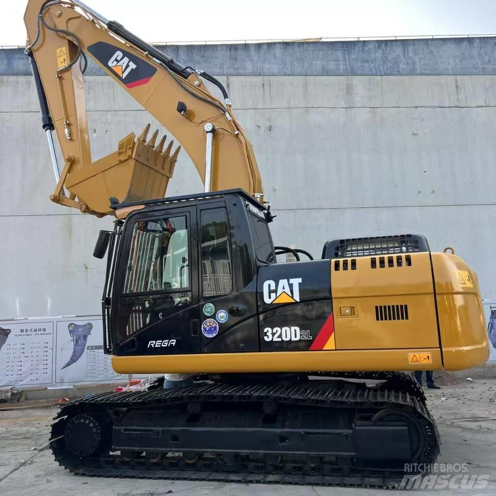  CATERPILLR 320d2 中型挖掘机