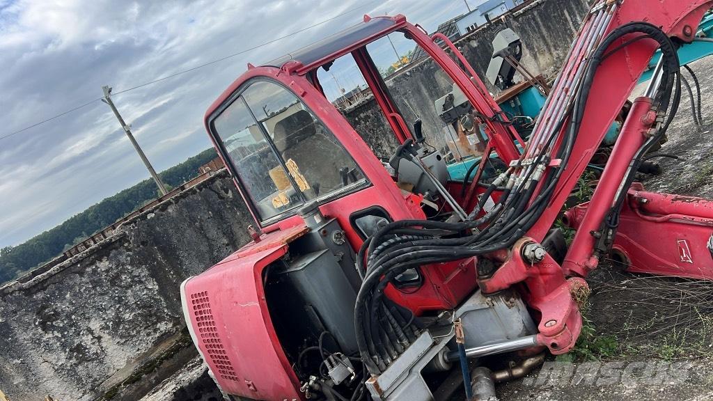 Neuson 5002 履带、链条和底盘