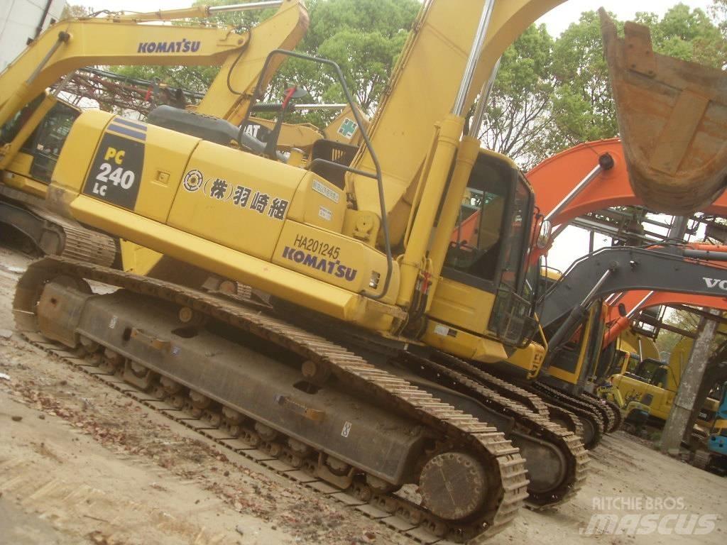 Komatsu PC240 履带挖掘机