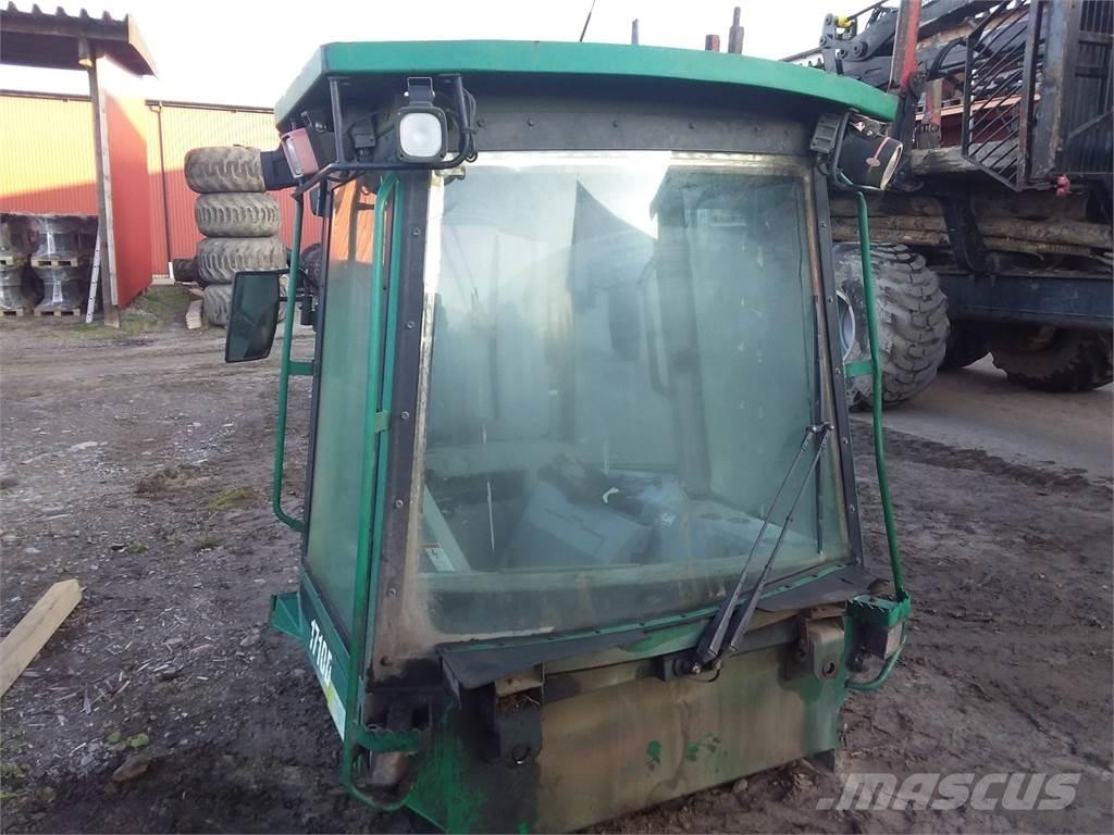 Timberjack 1710d 驾驶室与内部