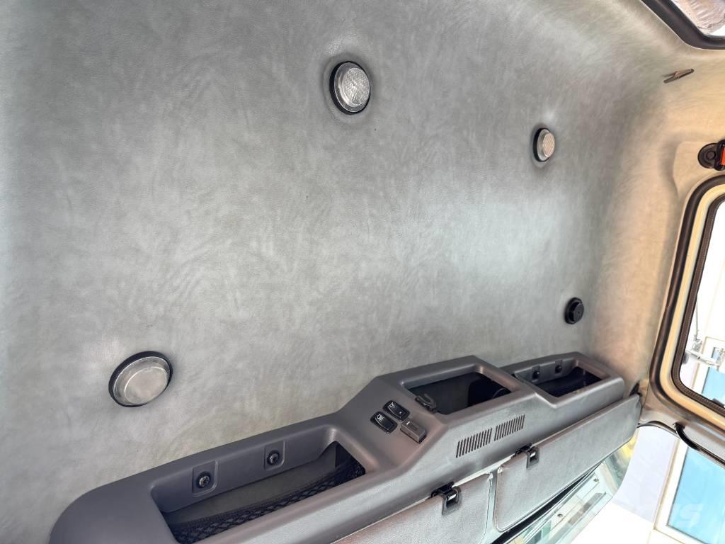 Mack GU713 可拆卸式卡车