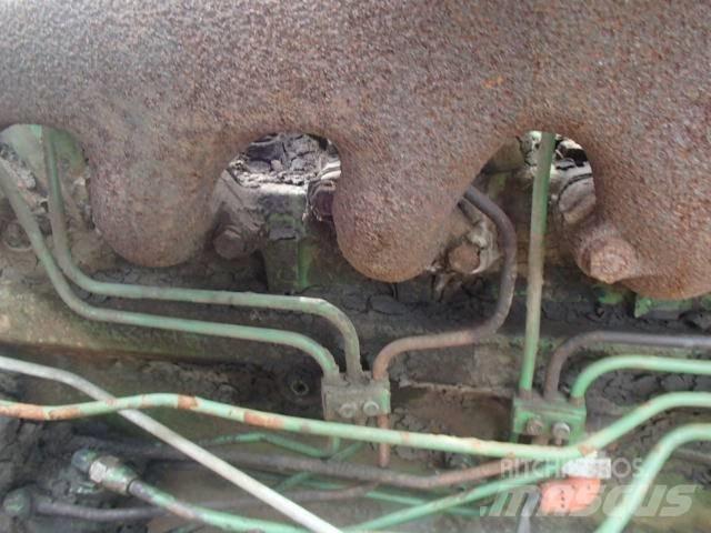 John Deere 4420 联合收割机