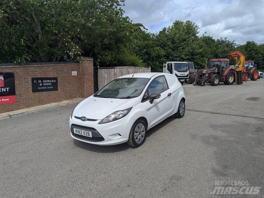 Ford Fiesta Van 大型面包车