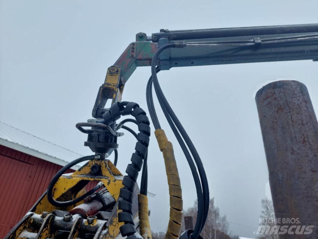 Kronos 2400 起重机和装载机