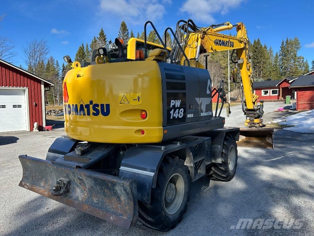 Komatsu PW 148-10 轮式挖掘机