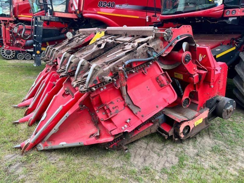 Case IH 8240 联合收割机