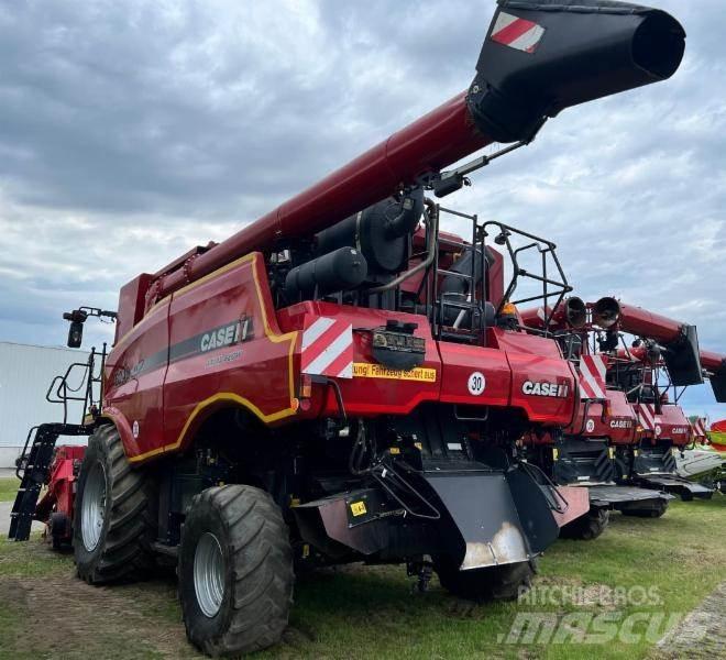 Case IH 8240 联合收割机