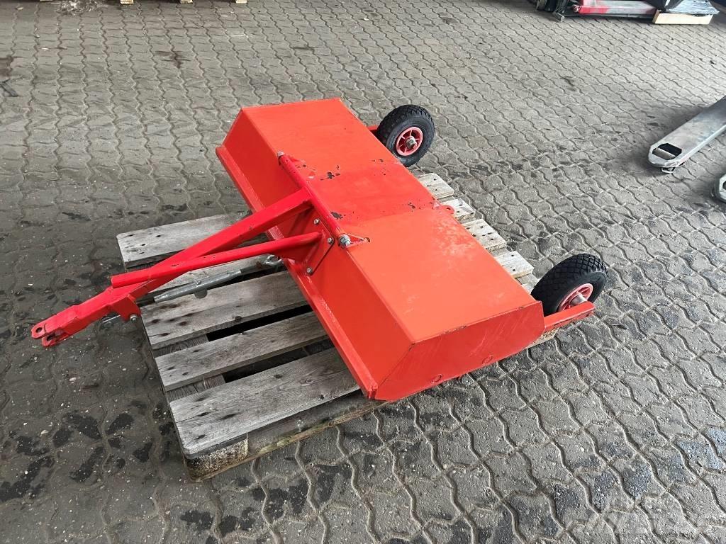 Mossrider 100 cm 路面维护设备-其他