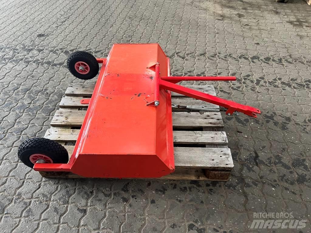 Mossrider 100 cm 路面维护设备-其他