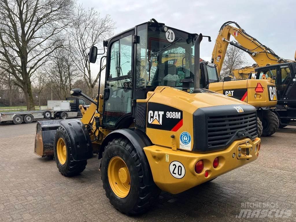 CAT 908M 轮式装载机