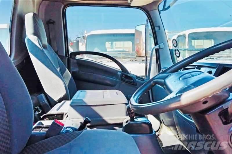 Isuzu FRR 600 AMT 其他货车