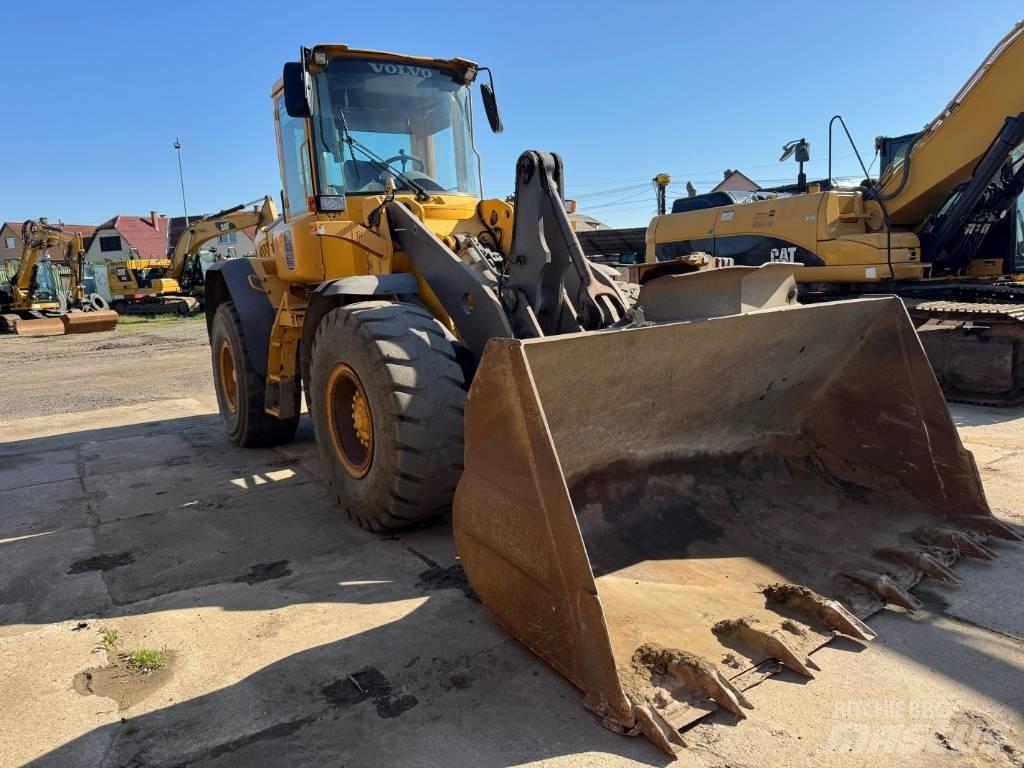 Volvo L 90 E +Mérleg 轮式装载机