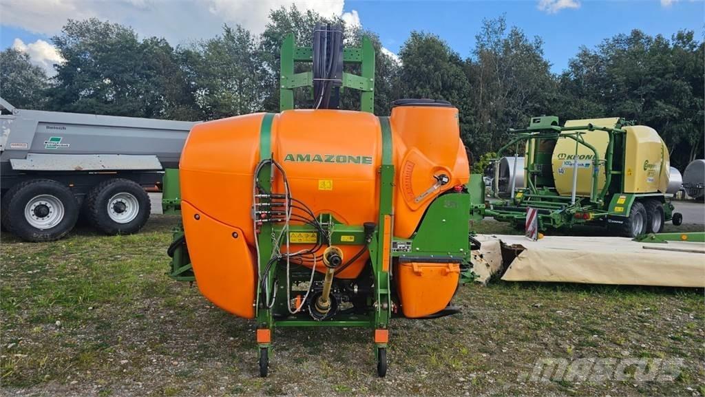 Amazone UF 901 牵引式喷雾机