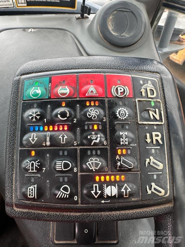 Bell B 40 D 铰接式自卸车