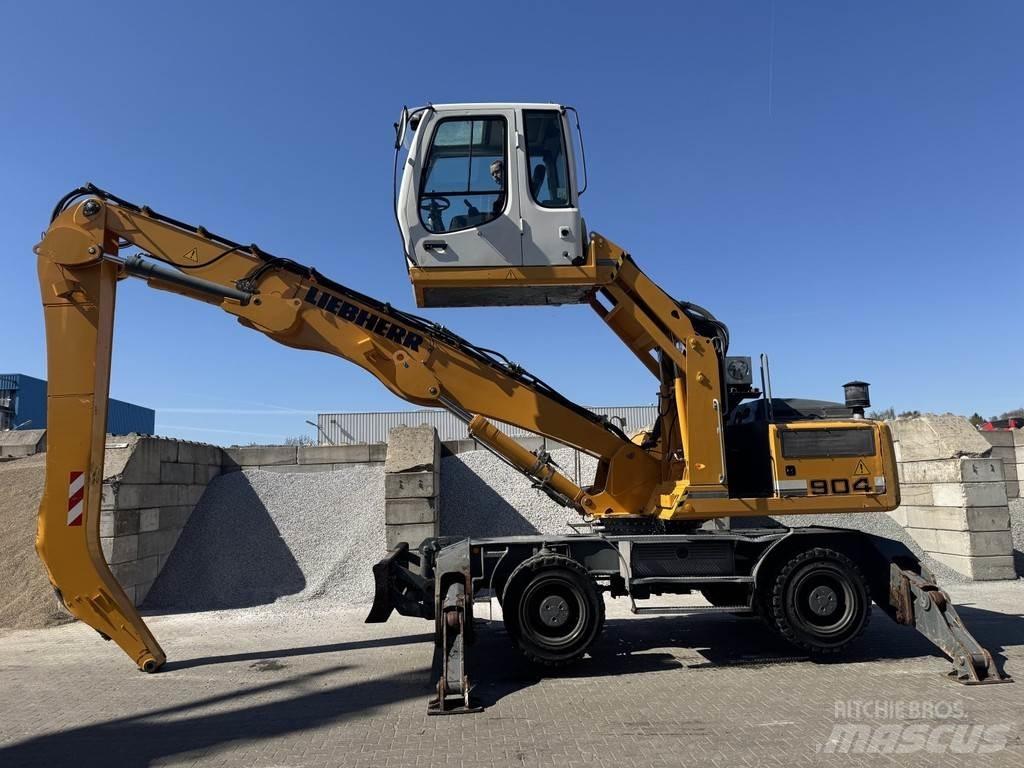 Liebherr A 904 C 工业挖掘机